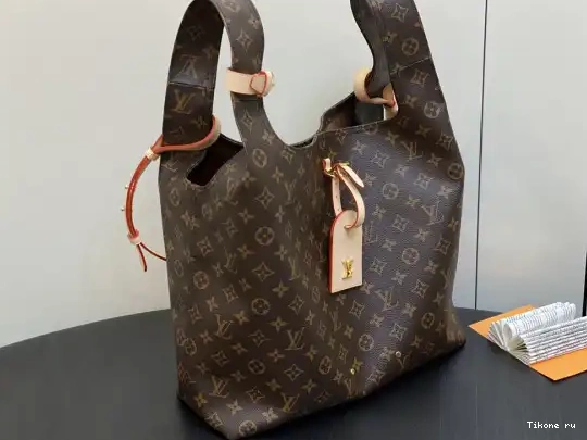Cheap LOUIS VUITTON Atlantis GM 0630